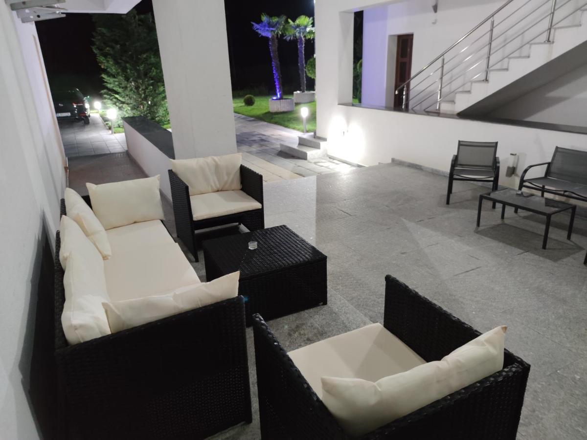 Palm Rezidential Hotel Sebeş Buitenkant foto