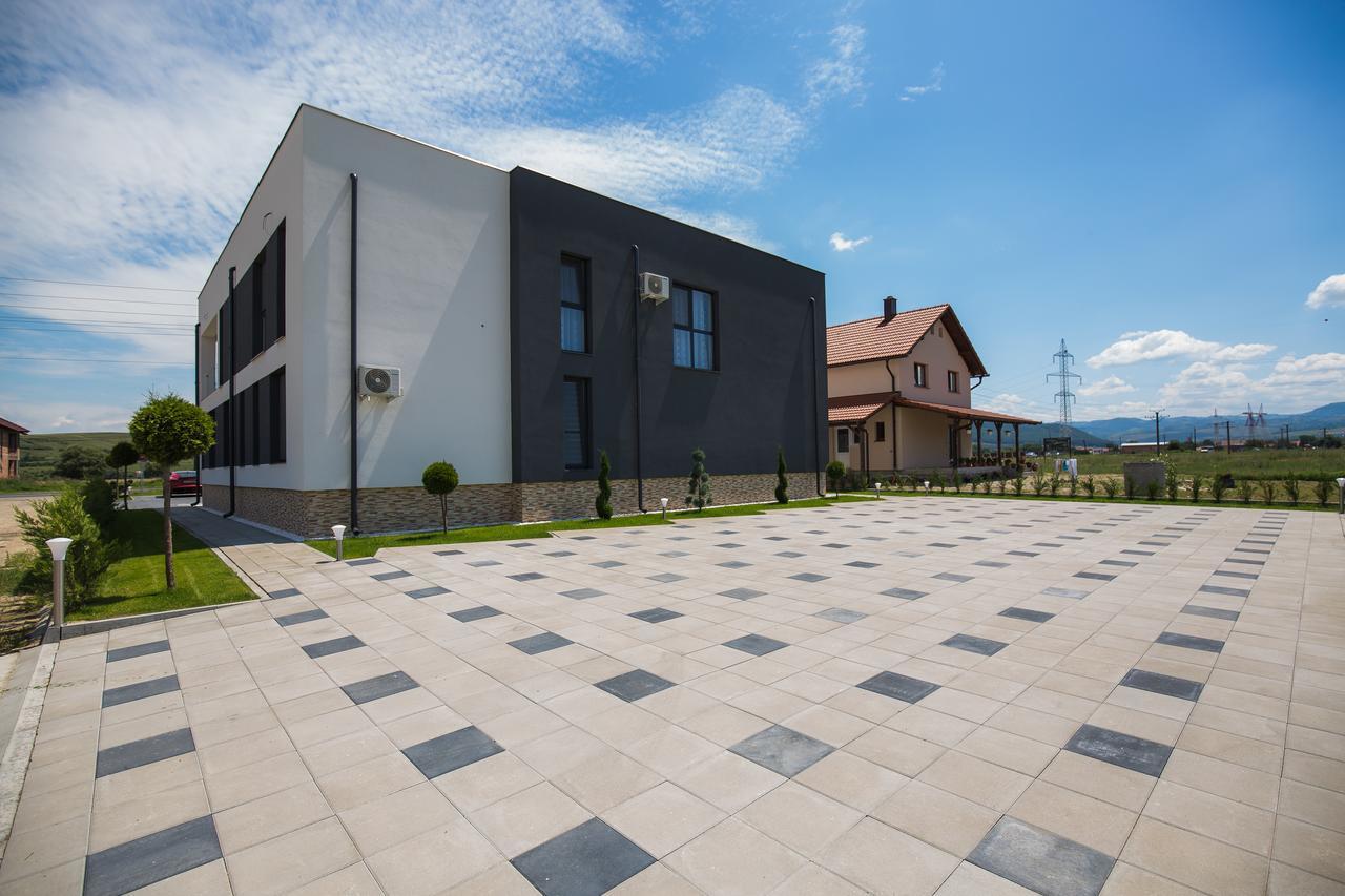 Palm Rezidential Hotel Sebeş Buitenkant foto
