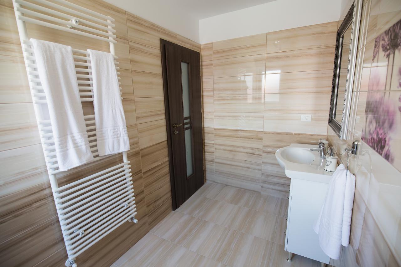 Palm Rezidential Hotel Sebeş Buitenkant foto